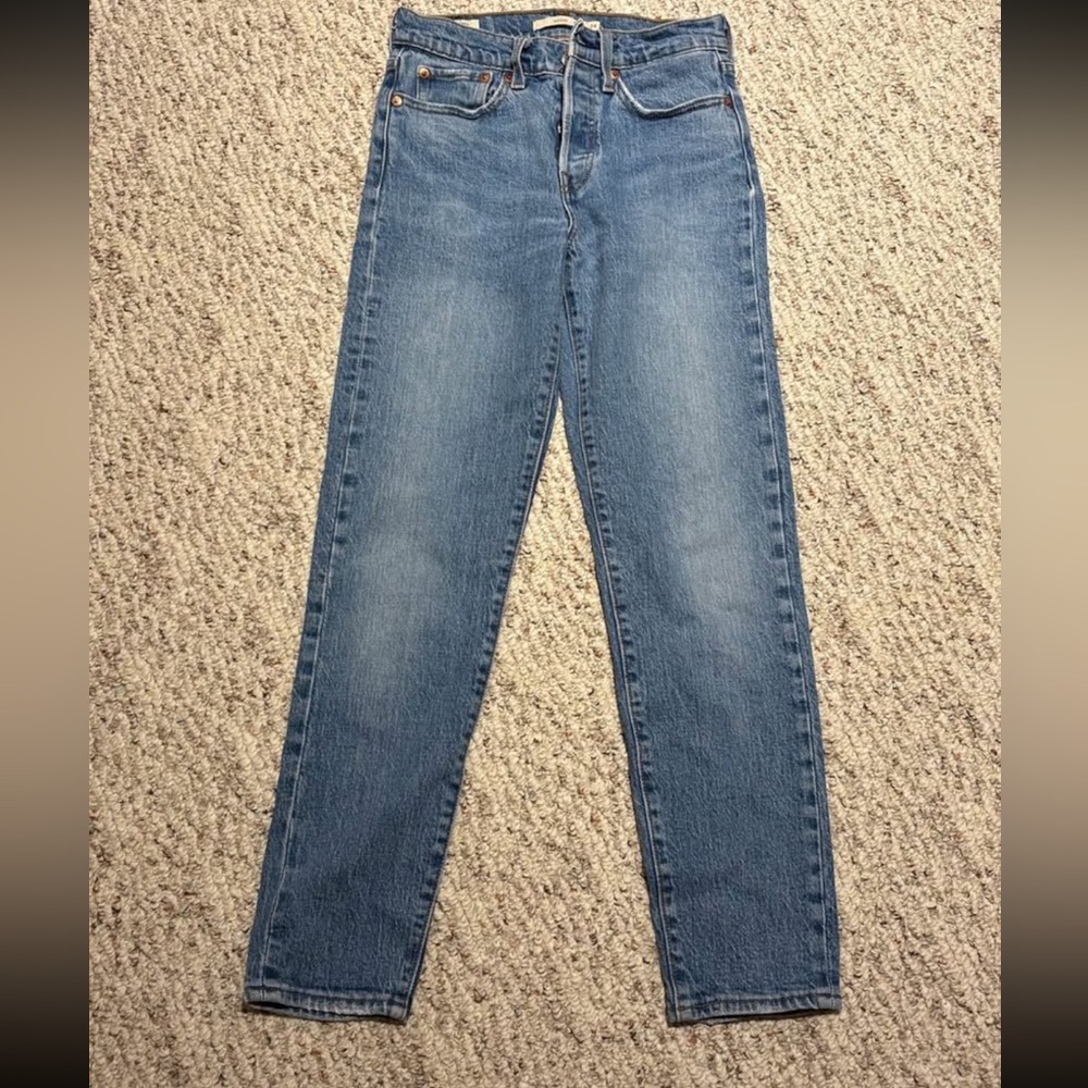 Levi's High Rise wedgie 24” - Picture 3 of 3